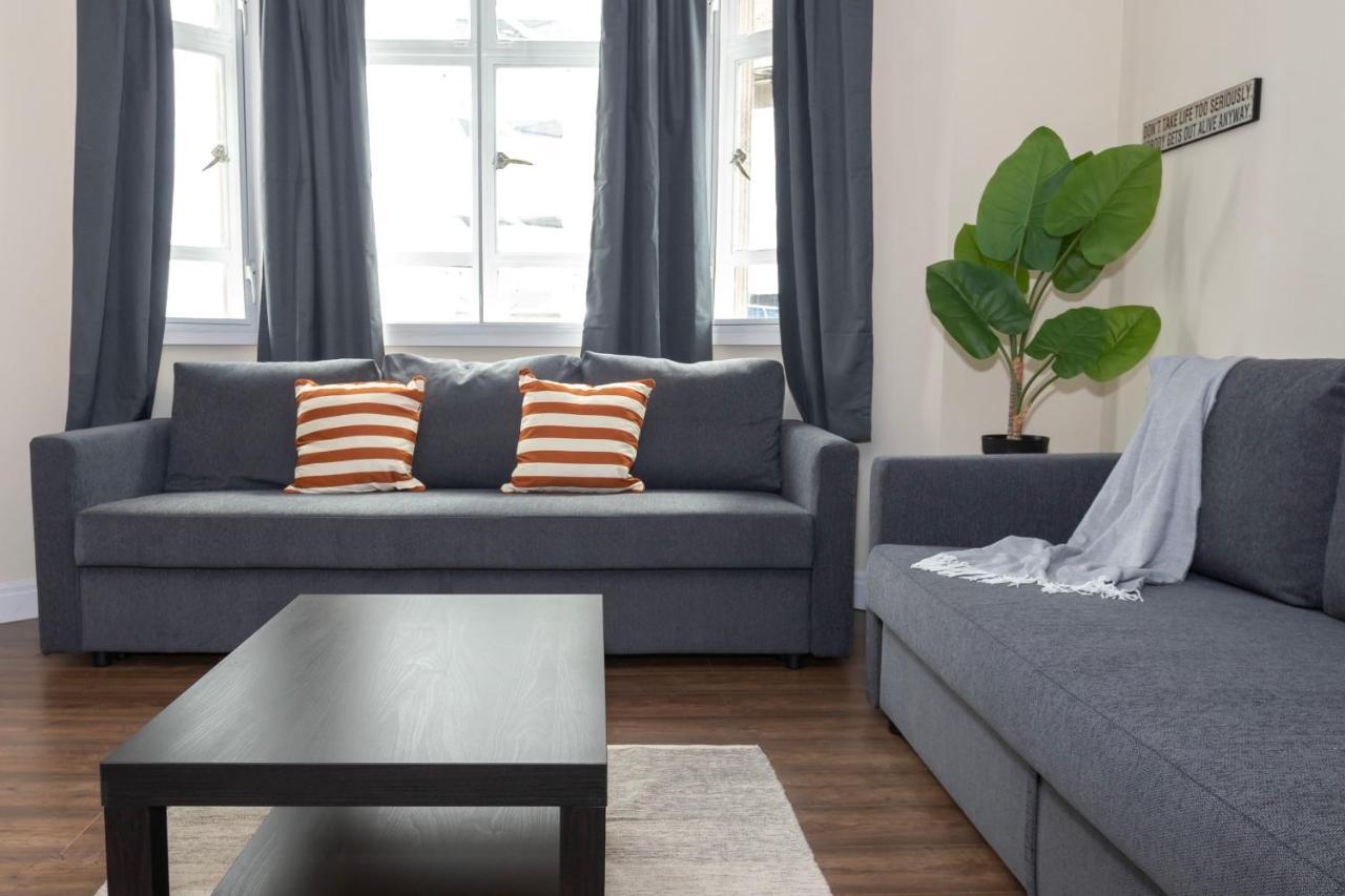 Cosy Apartment 30 Seconds To Aldgate East Station לונדון מראה חיצוני תמונה