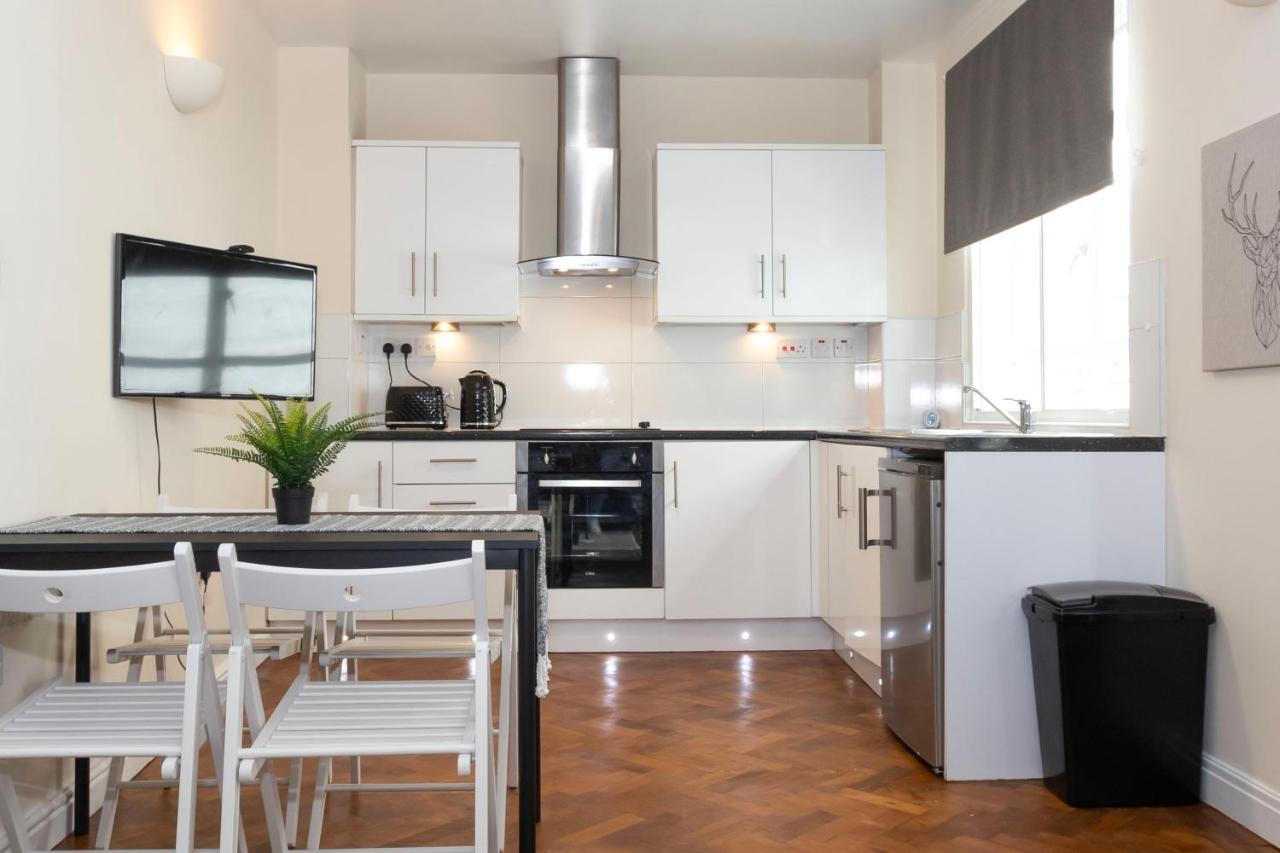 Cosy Apartment 30 Seconds To Aldgate East Station לונדון מראה חיצוני תמונה