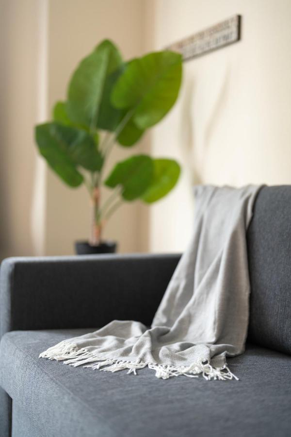 Cosy Apartment 30 Seconds To Aldgate East Station לונדון מראה חיצוני תמונה